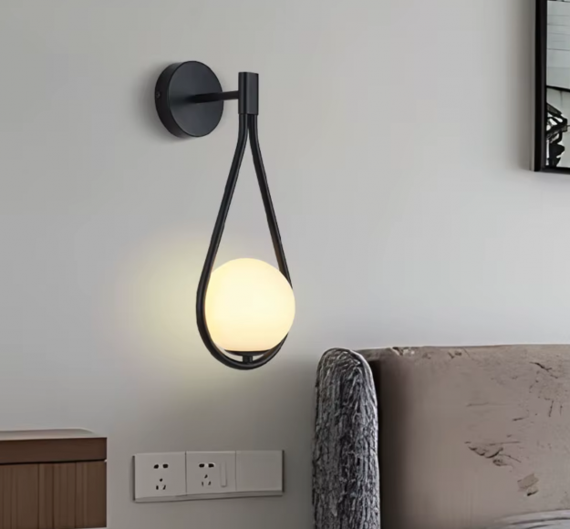 Бра Berry Black H37
