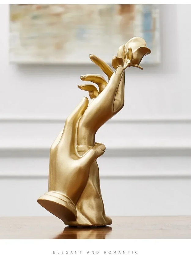 Статуетка Gold Hands & Rose