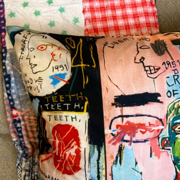 Подушка Basquiats