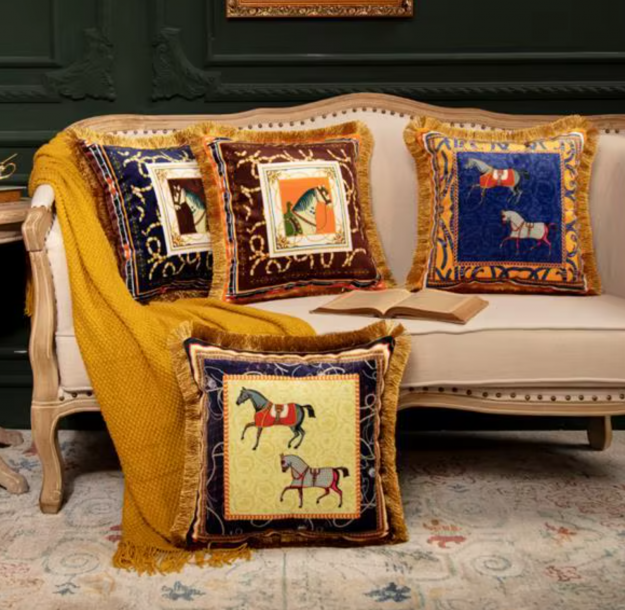 Подушка Horse Premium D
