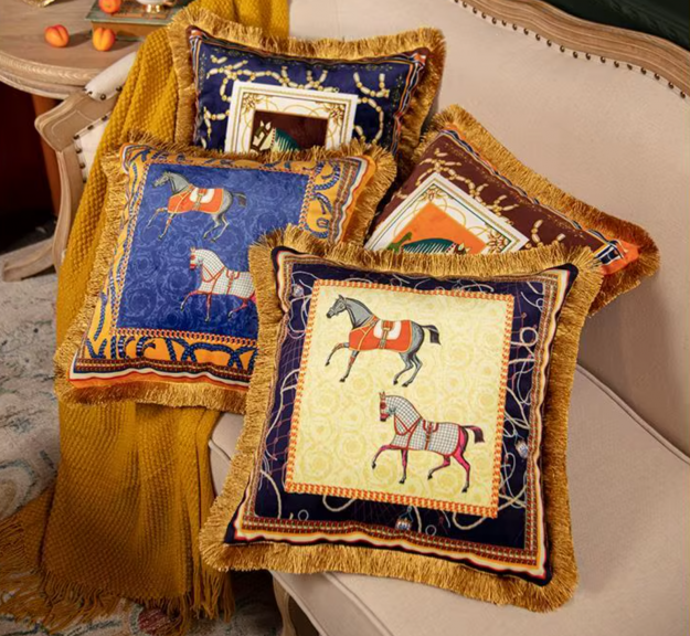 Подушка Horse Premium D